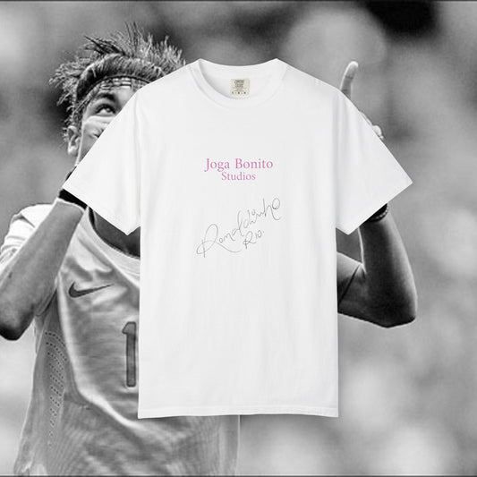Premium heavyweight boxy T-Shirt - Joga Bonito with Iconic Soccer Design